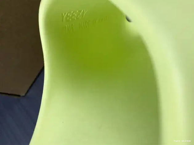 hype Yeezy Adidas GX6138 Slide Green 0622
